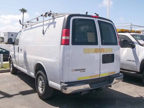 Used 2014 Chevrolet Express 2500 RWD image 7