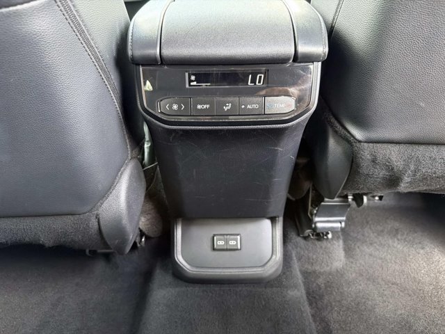 Used 2025 Toyota Highlander XSE AWD/4WD image 22