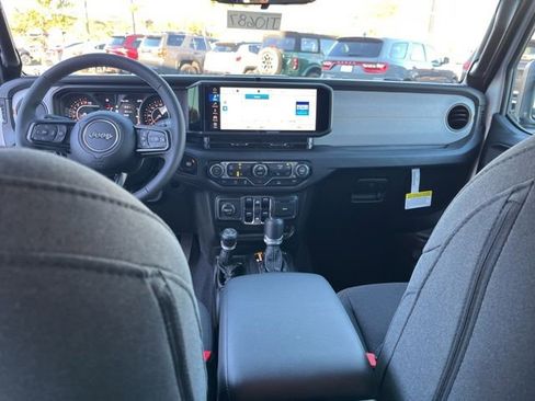 New 2026 Jeep Gladiator Sport AWD/4WD image 13