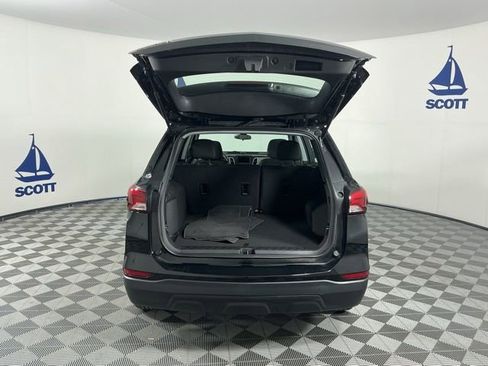 Used 2023 Chevrolet Equinox LS FWD image 19