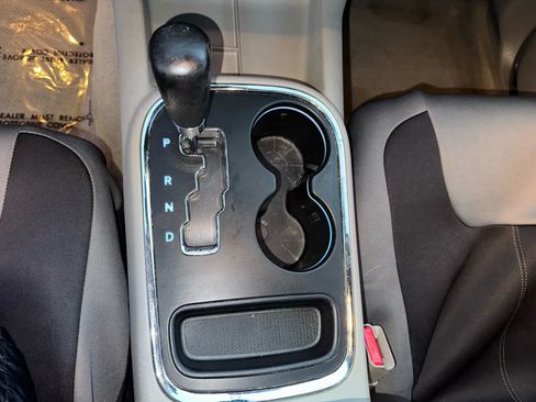 Used 2011 Dodge Durango Crew w/ Entry Nav/Commuter Group image 16