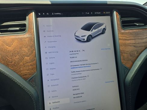Used 2020 Tesla Model X Long Range AWD/4WD image 33