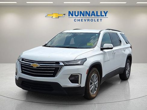 Used 2023 Chevrolet Traverse LT AWD/4WD image 1