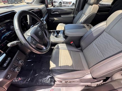 Used 2024 Chevrolet Silverado 2500 ZR2 w/ Technology Package AWD/4WD image 17