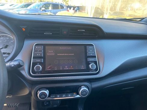 Used 2018 Nissan Kicks SV w/ Exterior Electronics Package image 11