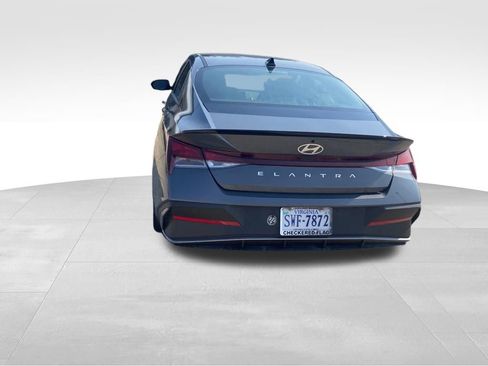 Used 2026 Hyundai Elantra Sport FWD image 21