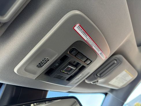 Used 2022 Toyota Camry XSE image 28