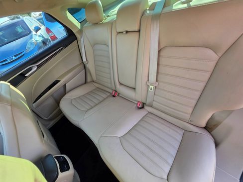 Used 2013 Ford Fusion SE FWD image 16