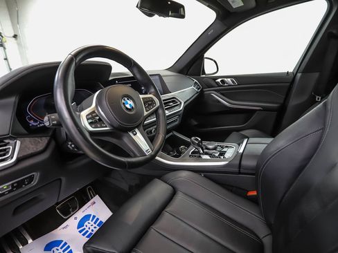 Used 2022 BMW X5 xDrive40i w/ M Sport Package AWD/4WD image 10