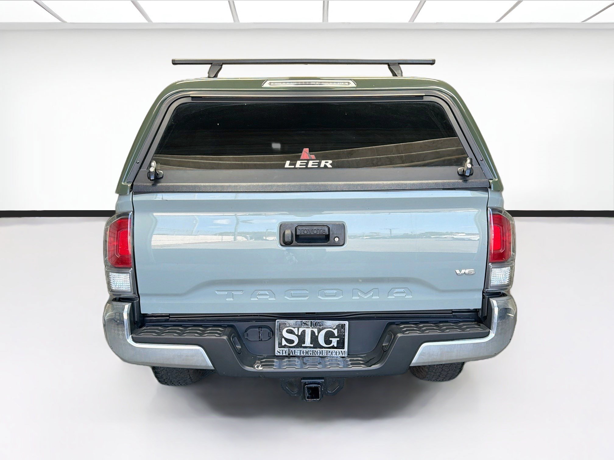 Used 2022 Toyota Tacoma TRD Off-Road w/ TRD Premium Off Road Package AWD/4WD image 5