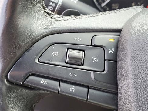 Used 2019 Cadillac XT4 Premium Luxury w/ Cold Weather Package image 9