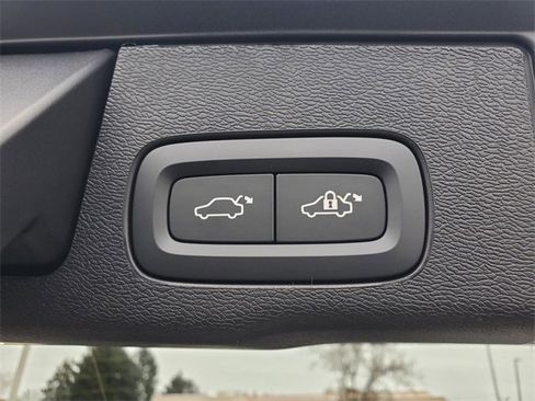 New 2026 Volvo XC60 T8 Ultra w/ Climate Package image 35