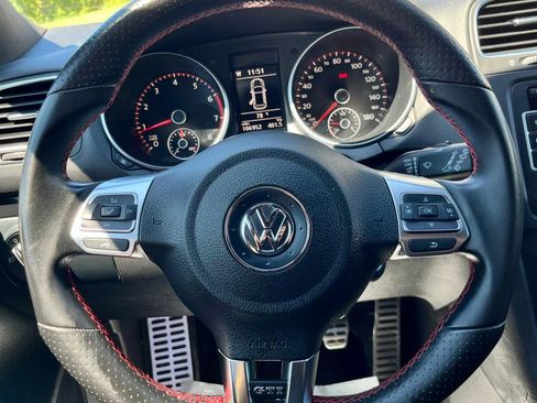 Used 2011 Volkswagen Golf 4-Door FWD image 24