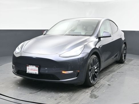 Used 2022 Tesla Model Y Performance image 22