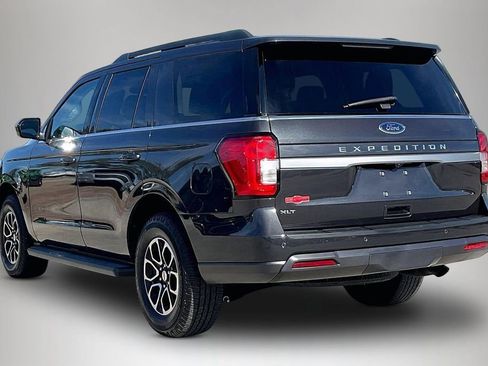 Used 2022 Ford Expedition XLT image 4