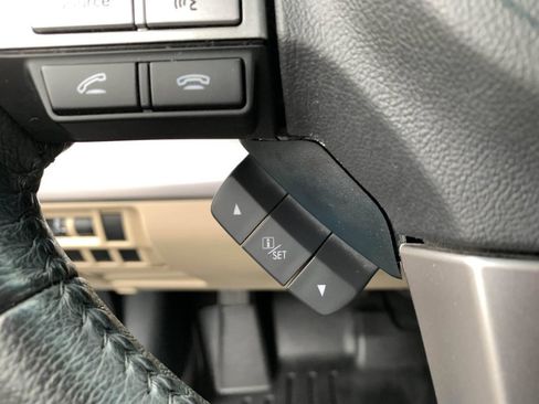 Used 2017 Subaru Legacy 2.5i Premium image 17