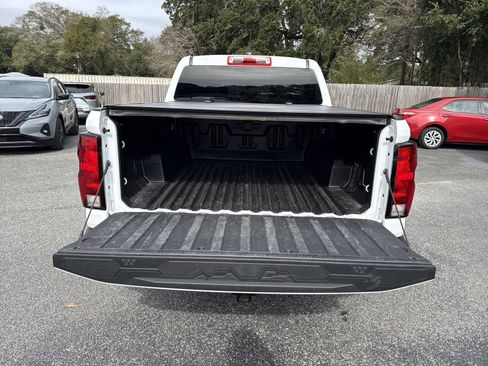 Used 2024 Chevrolet Colorado LT RWD image 24