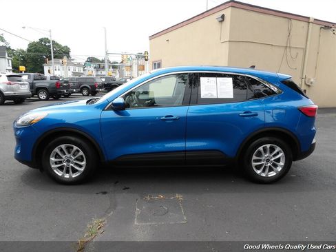 Used 2021 Ford Escape SE w/ Cold Weather Package FWD image 8