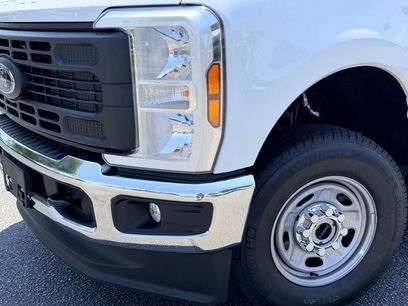 New 2026 Ford F250 XL w/ XL Chrome Package