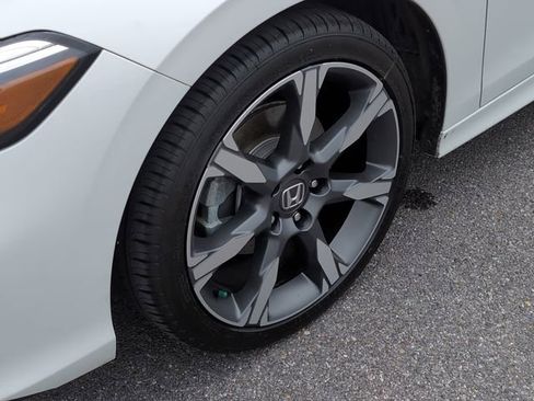 Used 2025 Honda Civic Sport Touring image 11