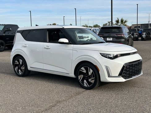Certified 2023 Kia Soul GT-Line image 7