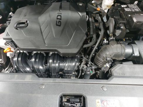 Used 2025 Kia Sportage LX image 29