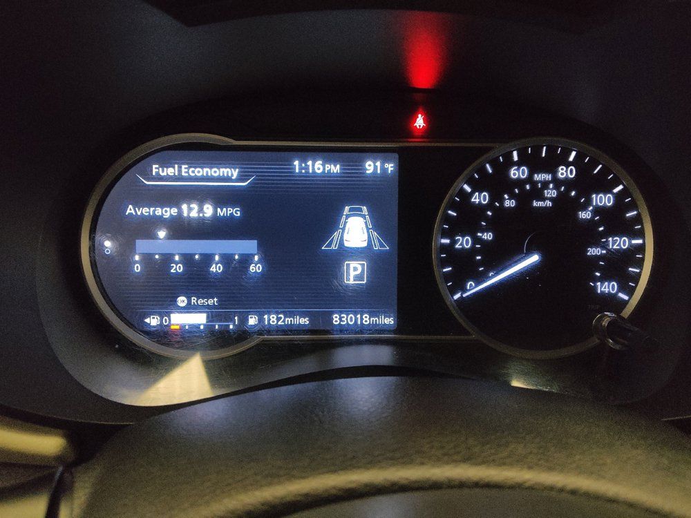 Used 2021 Nissan Versa SV FWD image 23