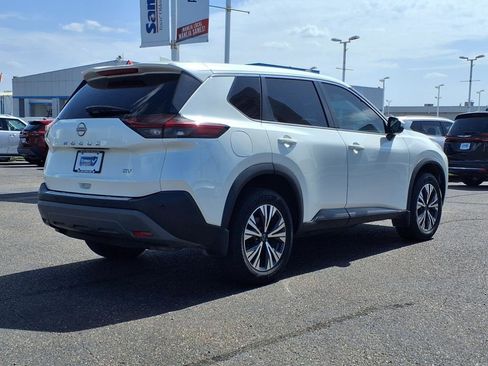 Certified 2022 Nissan Rogue SV image 5