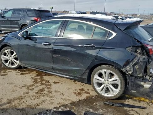 Used 2017 Chevrolet Cruze Premier FWD image 56