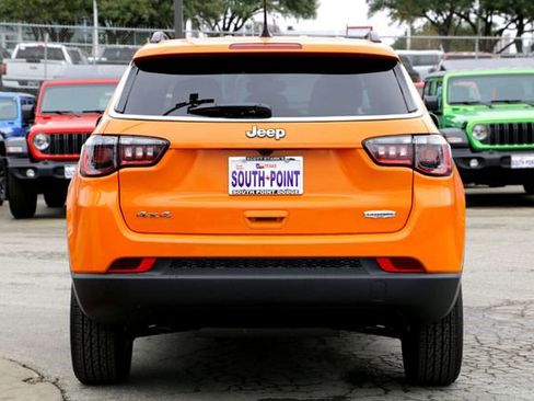 New 2026 Jeep Compass Latitude image 6