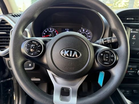 Used 2020 Kia Soul LX image 35