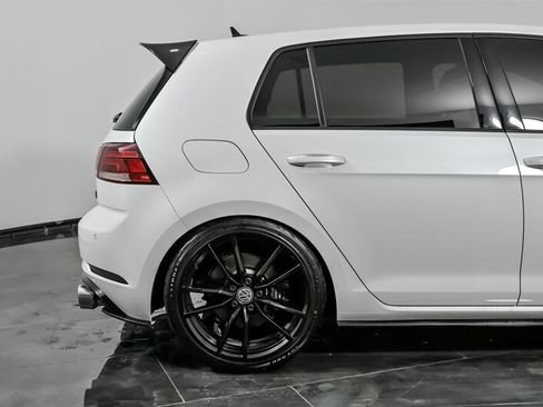 Used 2019 Volkswagen Golf 4-Door image 11