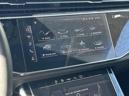 Used 2023 Audi Q8 Premium AWD/4WD image 30