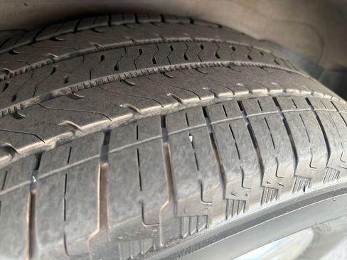 Used 2011 Nissan Armada Platinum w/ 2nd Row Captain Seat Pkg image 44