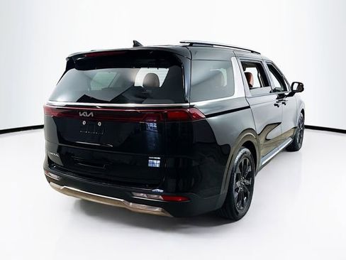 Used 2023 Kia Carnival SX Prestige image 12