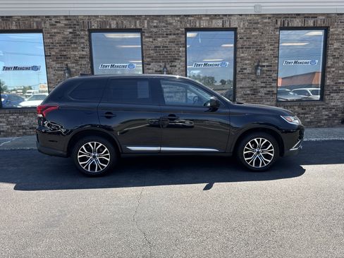 Used 2017 Mitsubishi Outlander ES AWD/4WD image 6