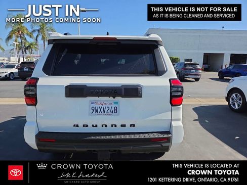 Used 2026 Toyota 4Runner SR5 AWD/4WD image 3