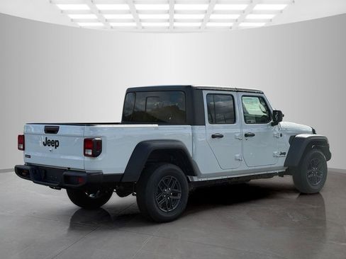 New 2025 Jeep Gladiator Sport image 5