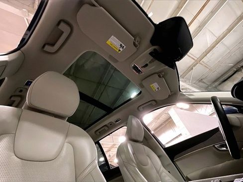 Certified 2022 Volvo XC90 T6 Inscription w/ Climate Package image 22