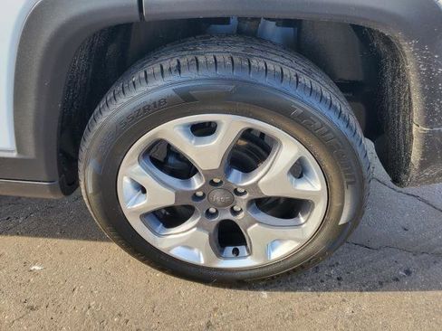 Used 2022 Jeep Compass Limited image 28