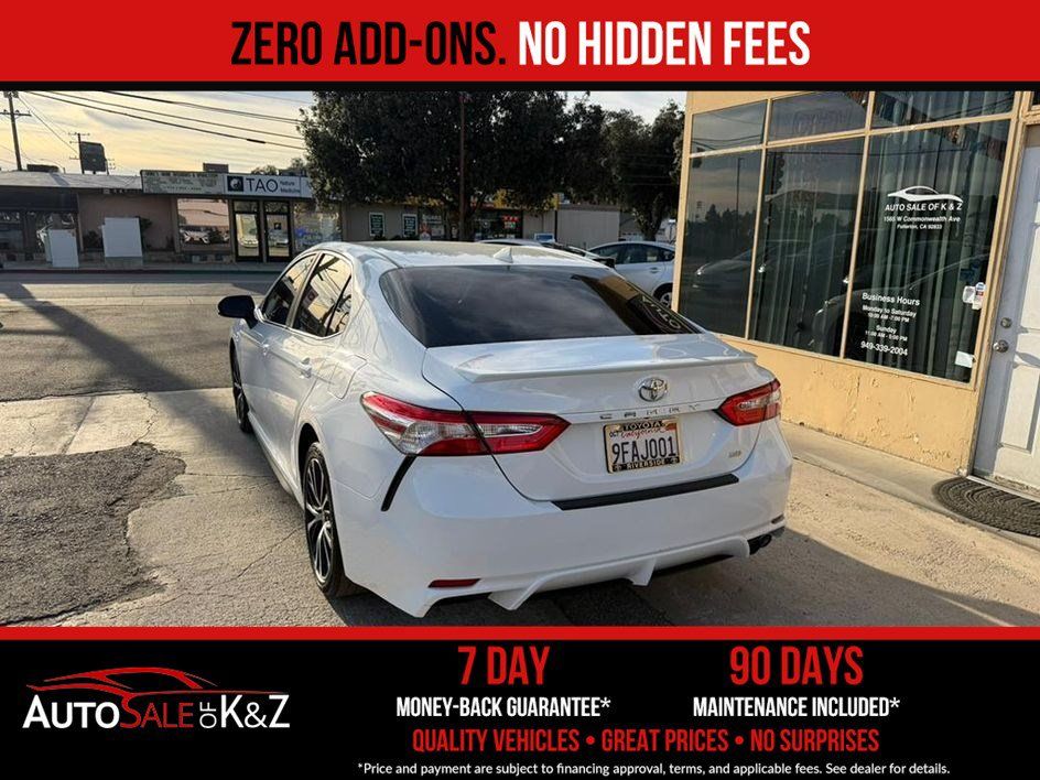 Used 2020 Toyota Camry SE FWD image 10