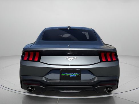Used 2024 Ford Mustang Coupe RWD image 4