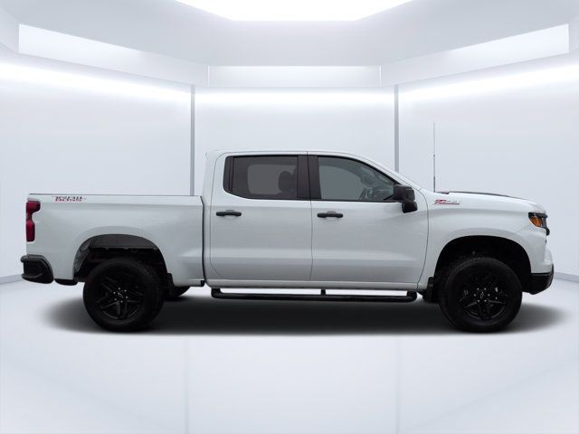 Used 2025 Chevrolet Silverado 1500 Custom Trail Boss AWD/4WD image 2