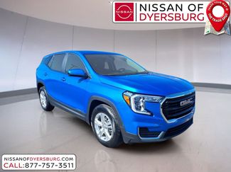 Used 2024 GMC Terrain SLE video 1