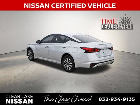 Certified 2023 Nissan Altima 2.5 SV w/ SV Premium Package AWD/4WD image 6