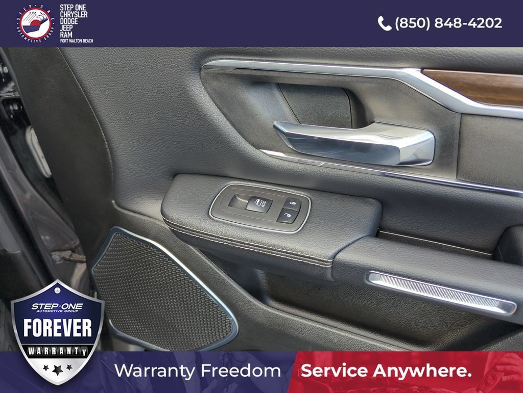 Used 2022 RAM 1500 Laramie AWD/4WD image 32