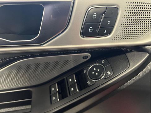 Used 2020 Ford Explorer ST w/ ST Street Pack image 12