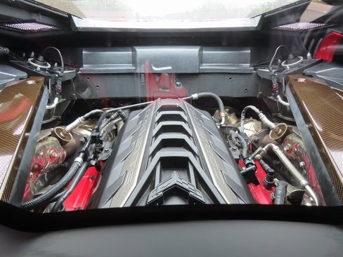 Used 2021 Chevrolet Corvette Stingray Preferred Cpe w/ Z51 Performance Package image 5