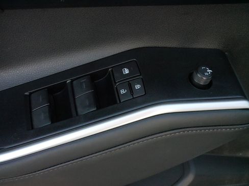 Certified 2026 Toyota Highlander XLE image 22