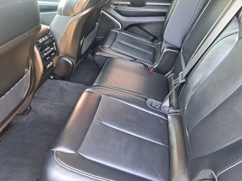 Used 2021 Jeep Grand Cherokee L Limited RWD image 23